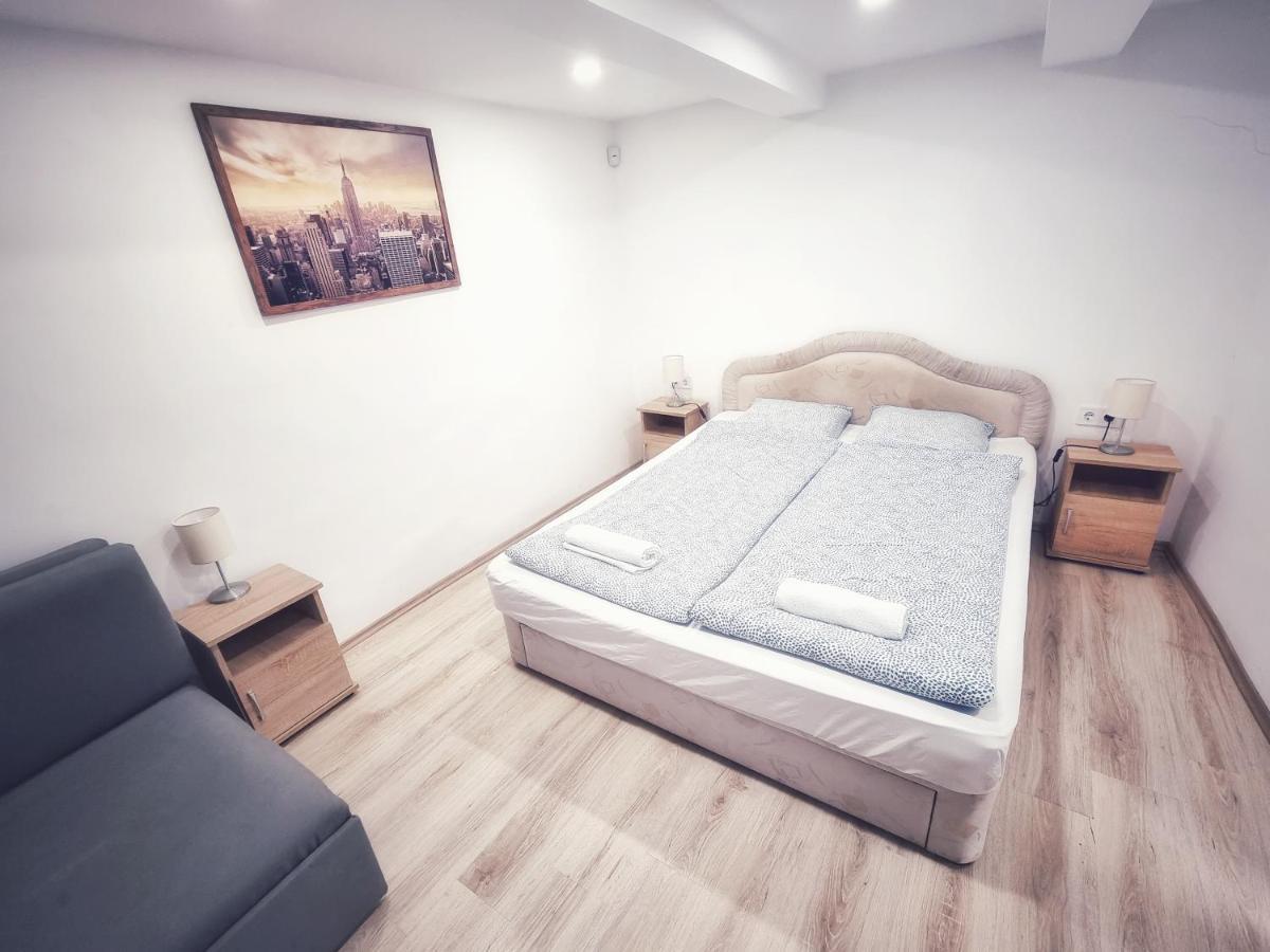 Gyongy Apartmanhazak Lägenhet Gyöngyös Exteriör bild