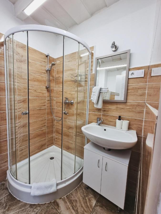 Gyongy Apartmanhazak Lägenhet Gyöngyös Exteriör bild
